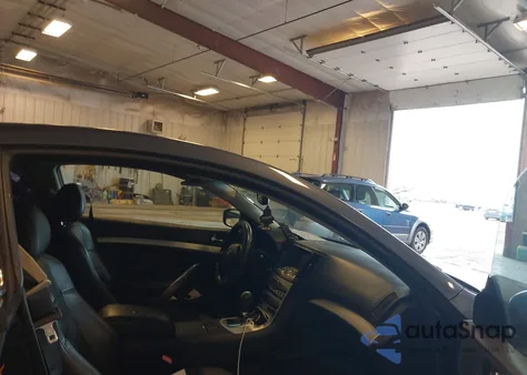 2008 Infiniti G37 Journey из США, поврежденный, VIN JNKCV64E08M129690